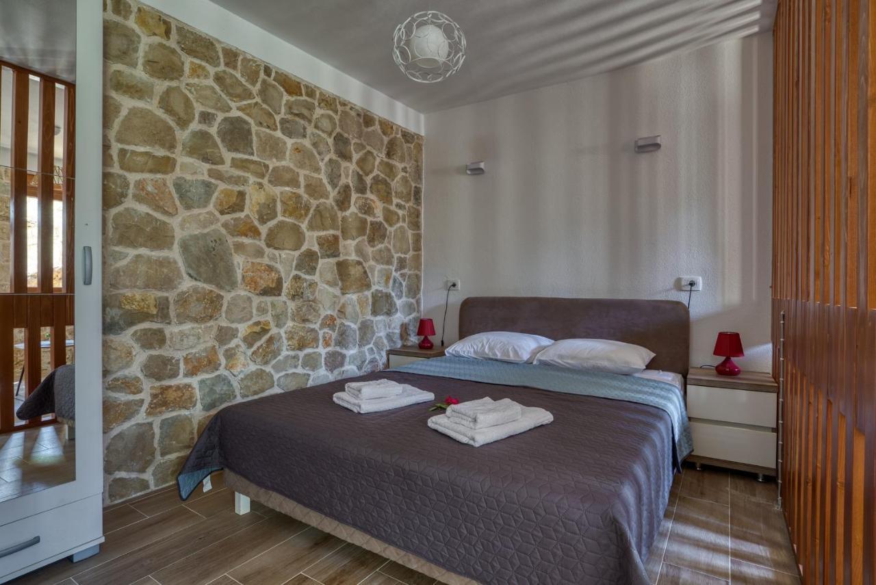 Ferienwohnung Stonehouse in Olives Ulcinj Exterior foto