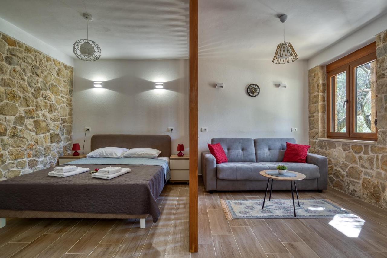 Ferienwohnung Stonehouse in Olives Ulcinj Exterior foto